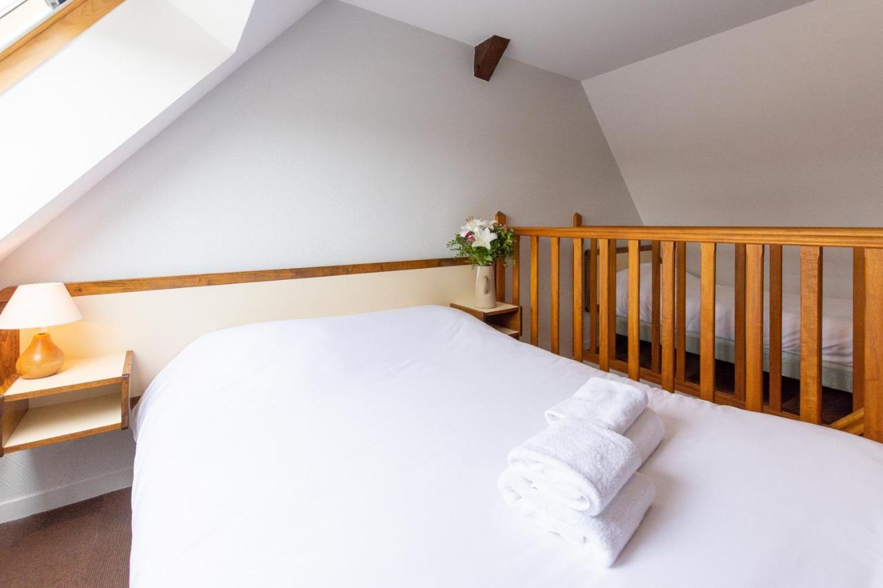 Logis Saint Louis Otel La Suze-sur-Sarthe Dış mekan fotoğraf