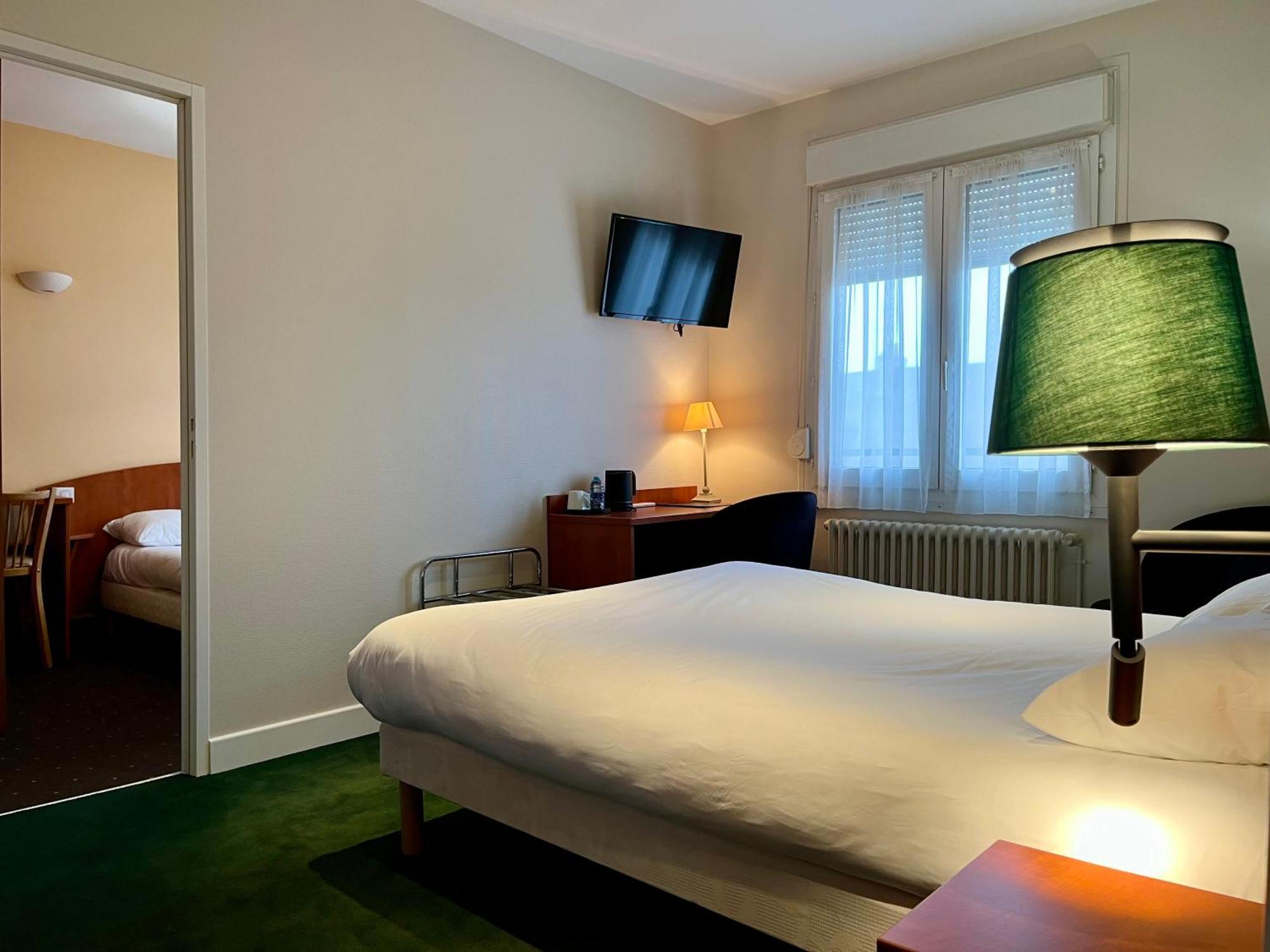 Logis Saint Louis Otel La Suze-sur-Sarthe Dış mekan fotoğraf