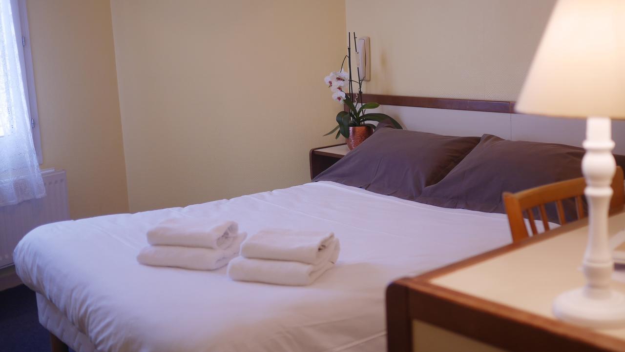 Logis Saint Louis Otel La Suze-sur-Sarthe Dış mekan fotoğraf